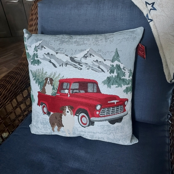 18 x 18 Collie inspired Holiday Pillow by st. nicholas square. NWT. - Picture 5 of 7